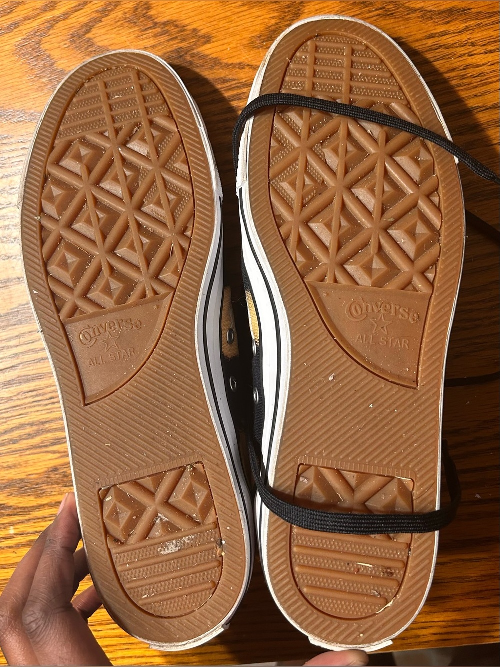 Converse - Picture 5 of 7